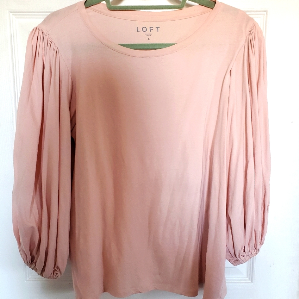 LOFT pink top with balloon sleeves